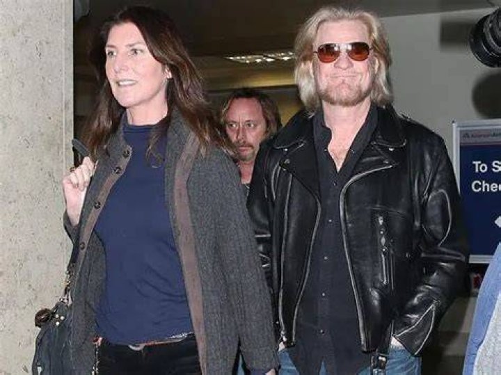 Amanda Aspinall, Daryl Hall's Girlfriend