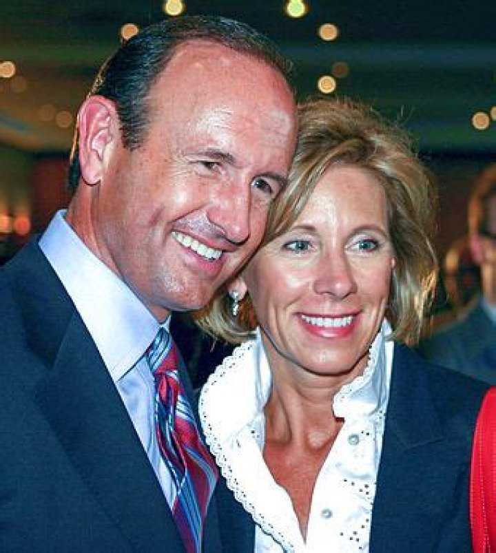 Betsy DeVos, Dick Devos's Wife
