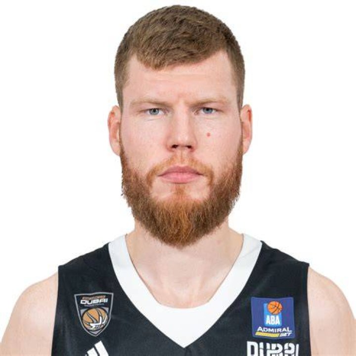 Davis Bertans Bio, Height, Weight, Wife, Siblings, Family