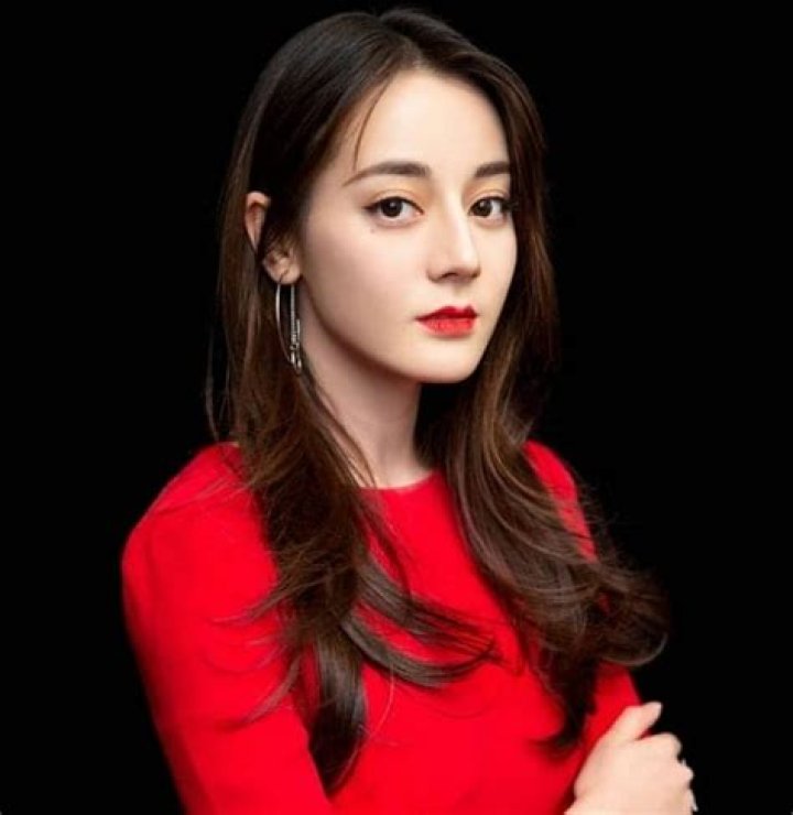 Dilraba Dilmurat Age