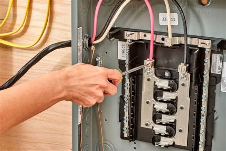 How to install a 100 amp subpanel
