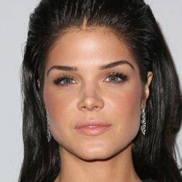 Marie Avgeropoulos Age