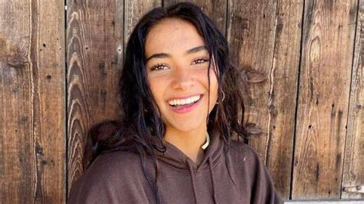 Did Sienna Mae Commit Suicide? Death News Viral- Is She Dead Or Alive? Sienna Mae Suicide case is fake.