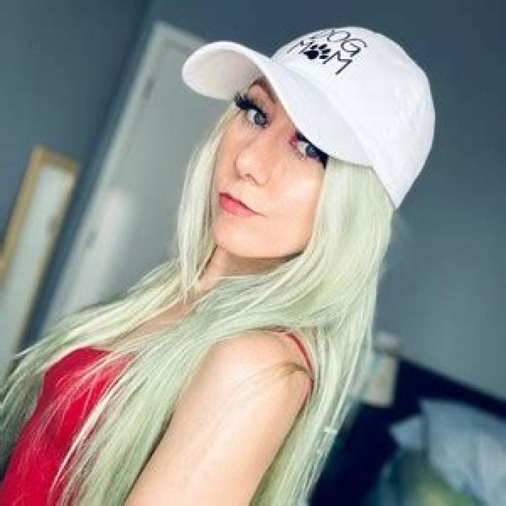 Snerixx net worth