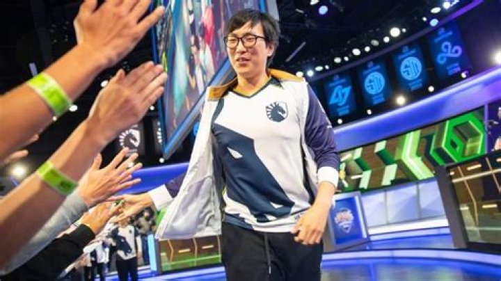Yiliang Peng